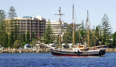 Northpoint Apartments - Sydney Tourism 19