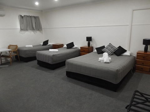 Ben Chifley Motor Inn - Sydney Tourism 1