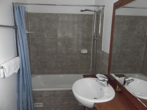 Ben Chifley Motor Inn - Sydney Tourism 7
