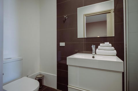 Crossroads Hotel - Sydney Tourism 5