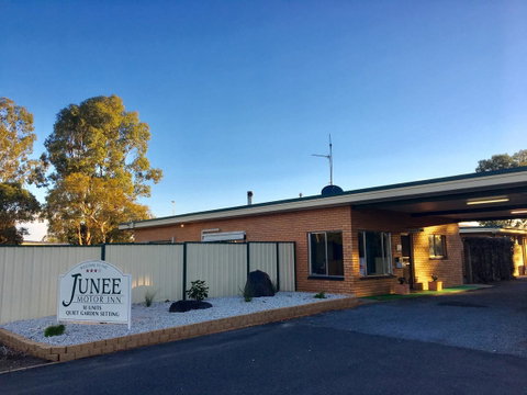 Junee Motor Inn - Sydney Tourism 12
