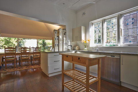 Bondi Beach House - Sydney Tourism 7