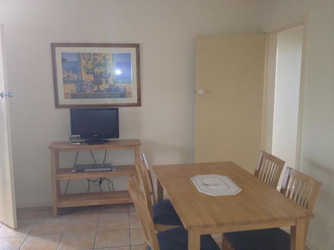 Oxley Cove Holiday Apartment - Sydney Tourism 9
