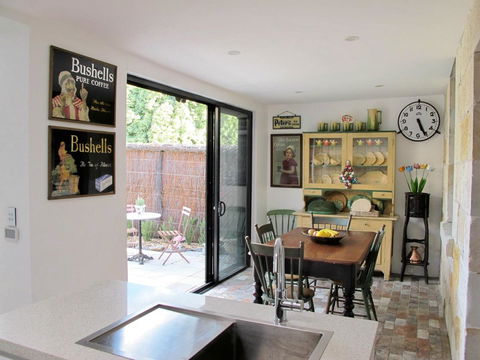 Apple Tree Cottage - Sydney Tourism 7