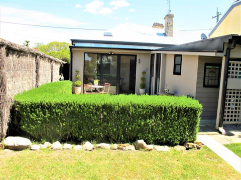 Apple Tree Cottage - Sydney Tourism 27