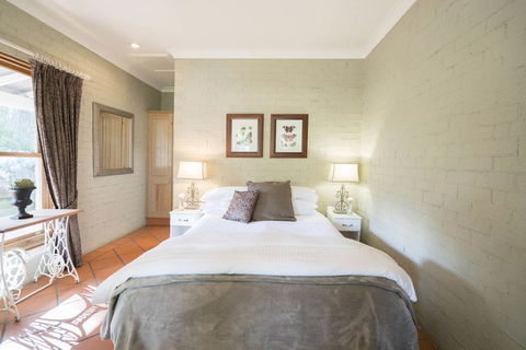 Thistle Hill Guesthouse - Walk To Many Wineries And Restaurants - Sydney Tourism 28