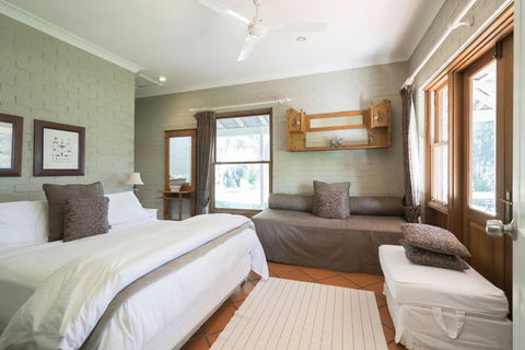 Thistle Hill Guesthouse - Walk To Many Wineries And Restaurants - Sydney Tourism 35