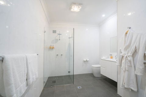 Thistle Hill Guesthouse - Walk To Many Wineries And Restaurants - Sydney Tourism 42