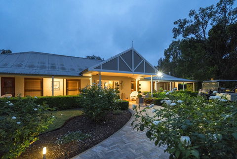 Thistle Hill Guesthouse - Walk To Many Wineries And Restaurants - Sydney Tourism 0