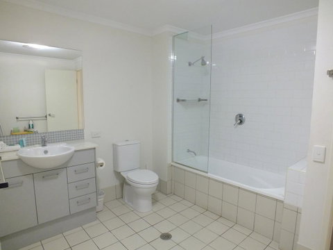 Pacific Marina Apartments - Sydney Tourism 5