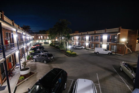 Albury Paddlesteamer Motel - Sydney Tourism 10