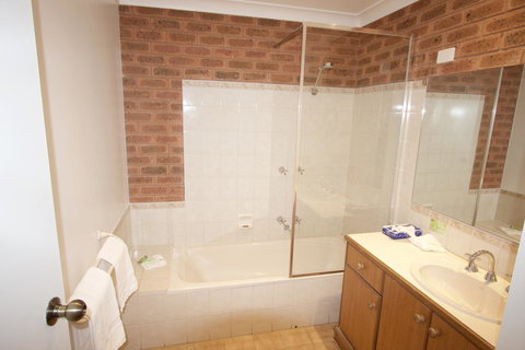 Albury Paddlesteamer Motel - Sydney Tourism 15