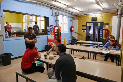 Maze Backpackers - Sydney - Sydney Tourism 15