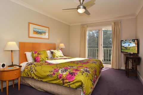 Villa 3br Chianti Villa Located Within Cypress Lakes Resort - Sydney Tourism 8