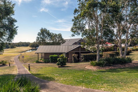 Condo 105 @ Horizons Golf Resort - Salamander Bay NSW - Sydney Tourism 12
