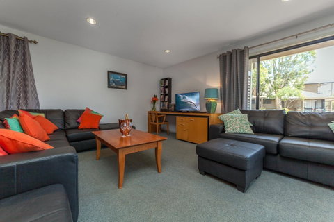 Condo 105 @ Horizons Golf Resort - Salamander Bay NSW - Sydney Tourism 6