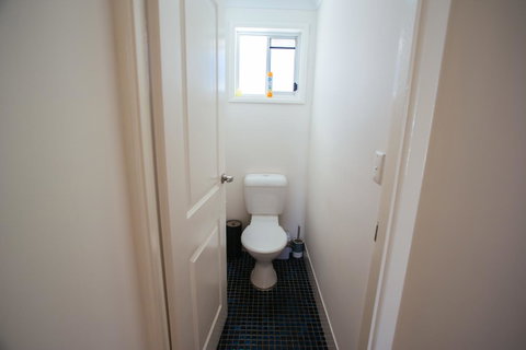 Sunbaker Pet Friendly Awards Finalist 4 Mins Walk To Culburra Beach - Sydney Tourism 26