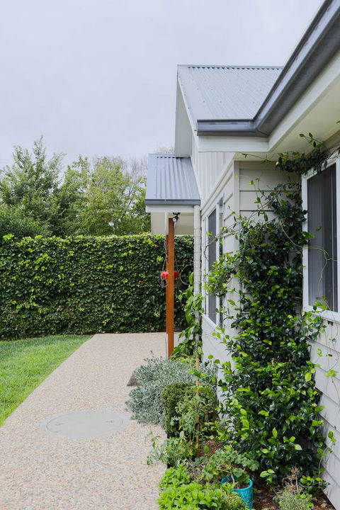 Armidale Cottage - House 2 - Sydney Tourism 3