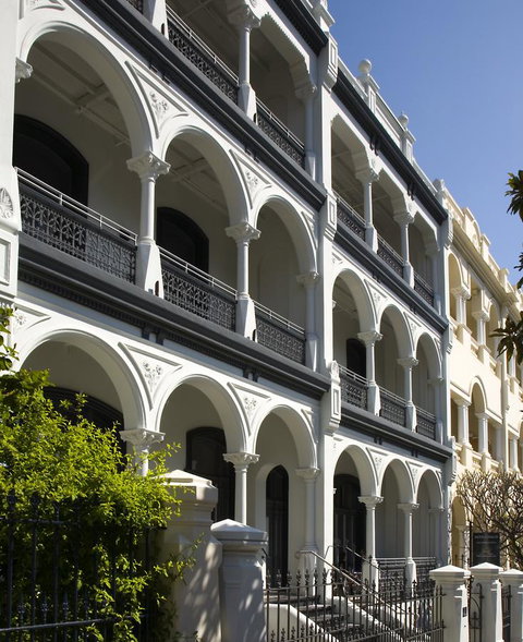 Hotel Challis Potts Point - Sydney Tourism 10