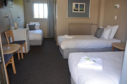 Commercial Hotel Motel Lithgow - Sydney Tourism 18