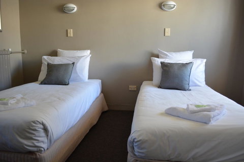 Commercial Hotel Motel Lithgow - Sydney Tourism 30