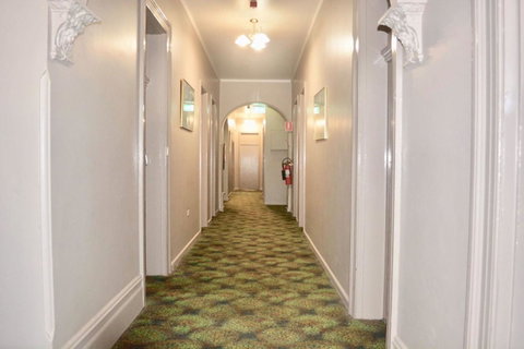 Commercial Hotel Motel Lithgow - Sydney Tourism 13