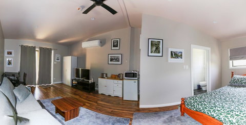 Pound Creek Gallery - Sydney Tourism 0