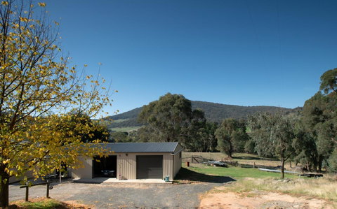 Pound Creek Gallery - Sydney Tourism 13