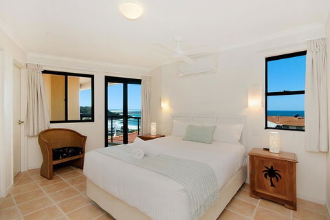The Cove Yamba - Sydney Tourism 9