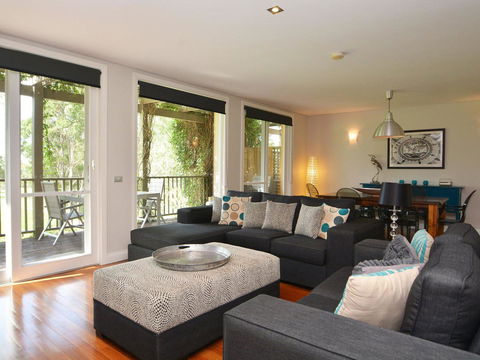 Villa 3br Margarita Villa Located Within Cypress Lakes Resort - Sydney Tourism 9