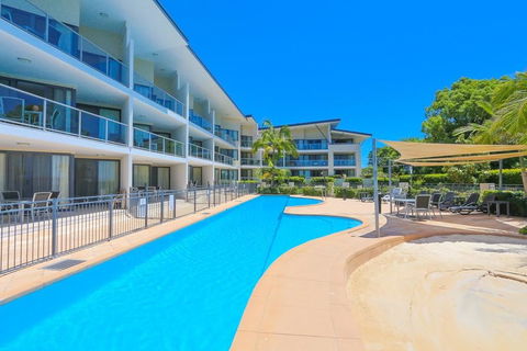 Boathouse Resort (Water Front) - Sydney Tourism 14