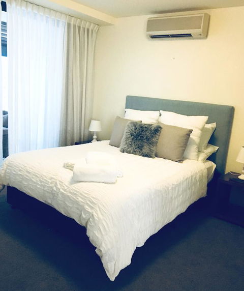 Boathouse Resort (Water Front) - Sydney Tourism 3
