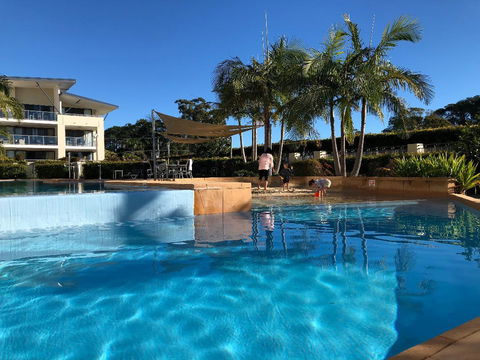 Boathouse Resort (Water Front) - Sydney Tourism 11