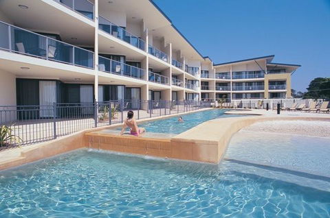 Boathouse Resort (Water Front) - Sydney Tourism 23