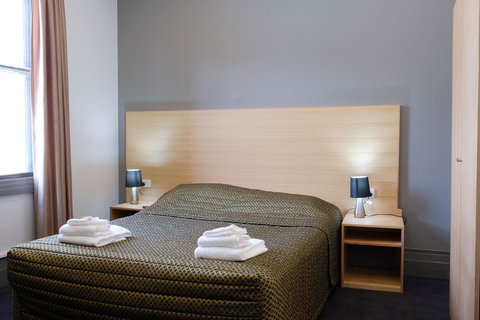 Royal Exhibition Hotel - Sydney Tourism 18