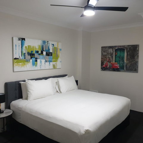 Liv Apartments Haymarket - Sydney Tourism 6