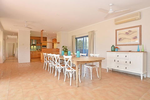 JE Guesthouse, Central To All The Hunter Valley Has To Offer - Sydney Tourism 7