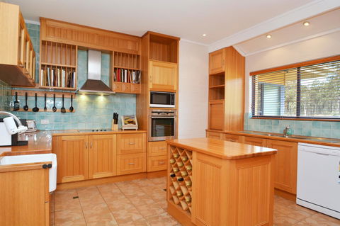 JE Guesthouse, Central To All The Hunter Valley Has To Offer - Sydney Tourism 12