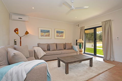 JE Guesthouse, Central To All The Hunter Valley Has To Offer - Sydney Tourism 1