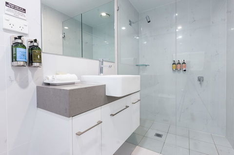 The Lucky Hotel - Sydney Tourism 21