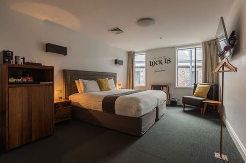 The Lucky Hotel - Sydney Tourism 35