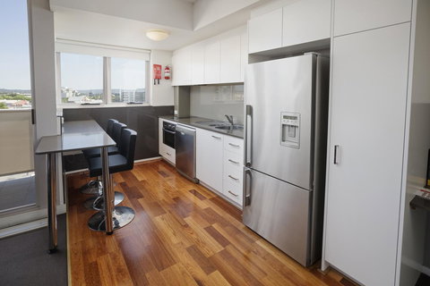 Honeysuckle Executive Apartments - Sydney Tourism 4