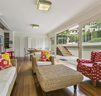 Summery spacious 4 bed home in Kurraba Point - Sydney Tourism