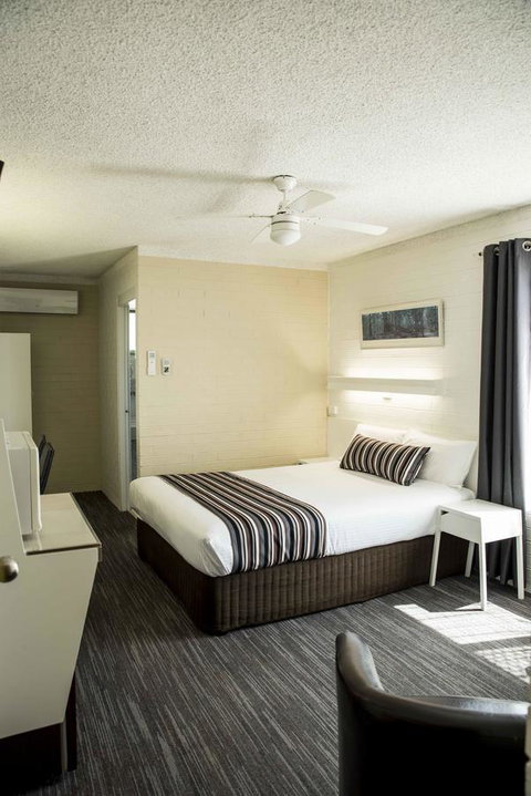 Coastal Bay Motel - Sydney Tourism 35