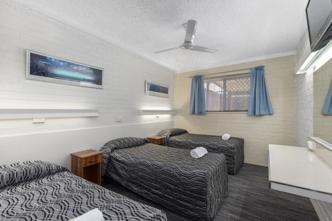 Coastal Bay Motel - Sydney Tourism 17