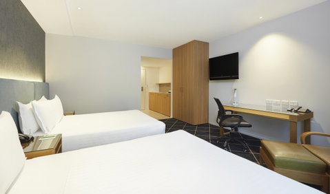 Furama Darling Harbour - Sydney Tourism 42