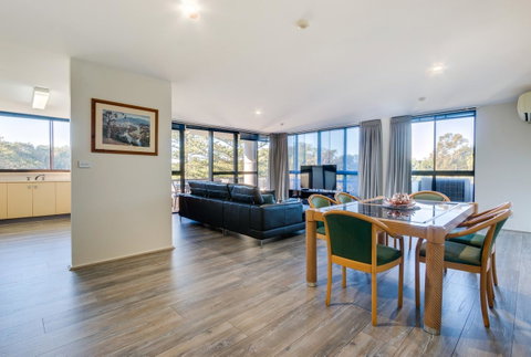 Pacific Towers Beach Resort - Sydney Tourism 33