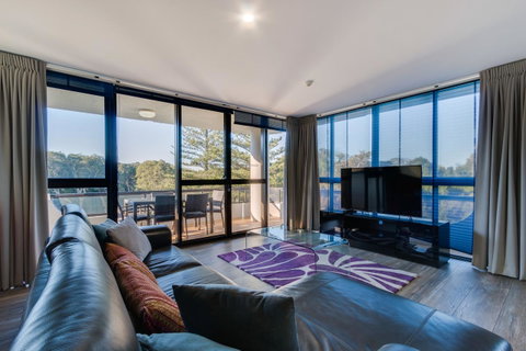 Pacific Towers Beach Resort - Sydney Tourism 32