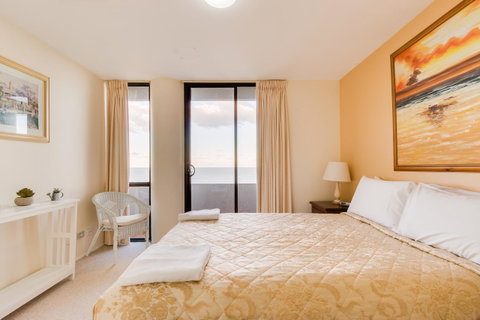 Pacific Towers Beach Resort - Sydney Tourism 17