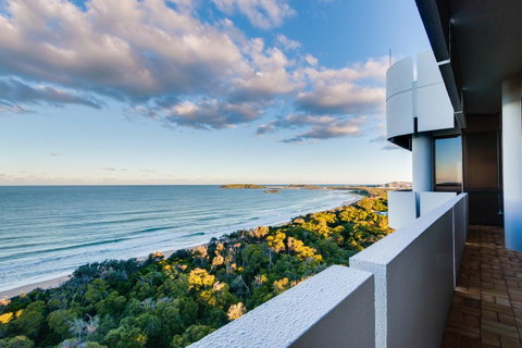 Pacific Towers Beach Resort - Sydney Tourism 11